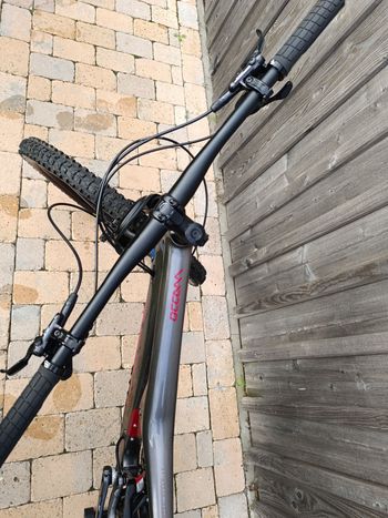 Używany Orbea OCCAM H10 2022 2022 Mountainbike — zdjęcie 10 z 11