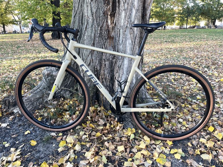 Used CUBE NUROAD PRO 2022 Road & Gravel, Light Gray — image 1 of 7
