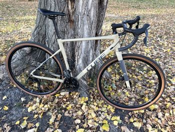 Used CUBE NUROAD PRO 2022 Road & Gravel, Light Gray — image 3 of 7