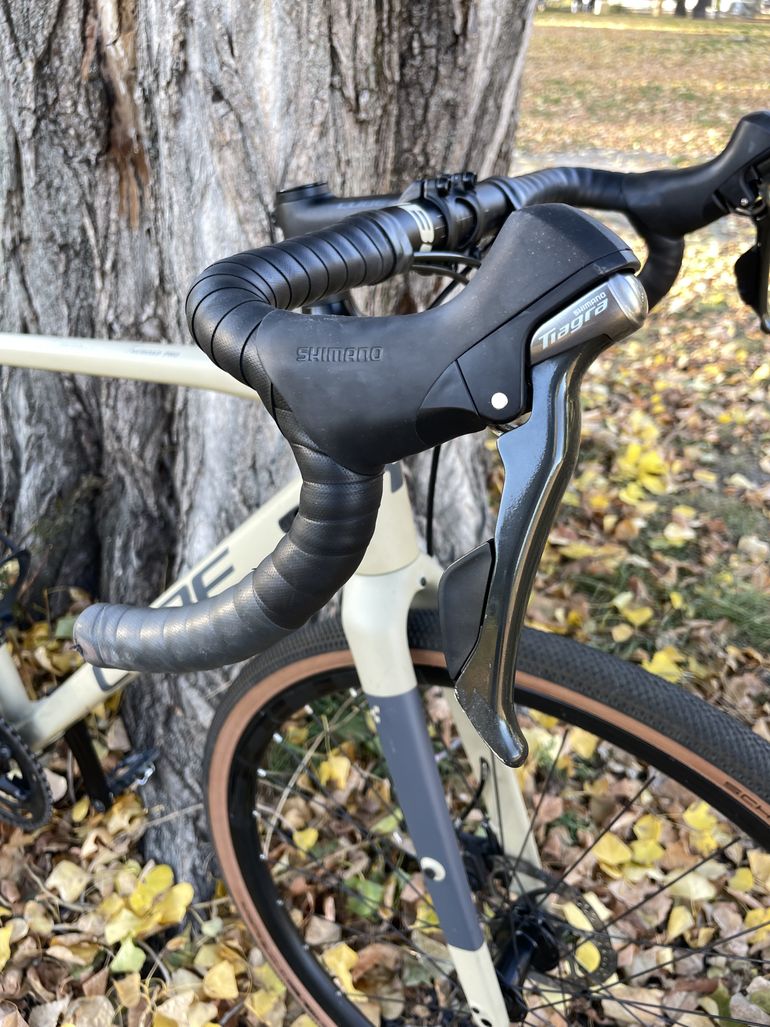 Used CUBE NUROAD PRO 2022 Road & Gravel, Light Gray — image 6 of 7
