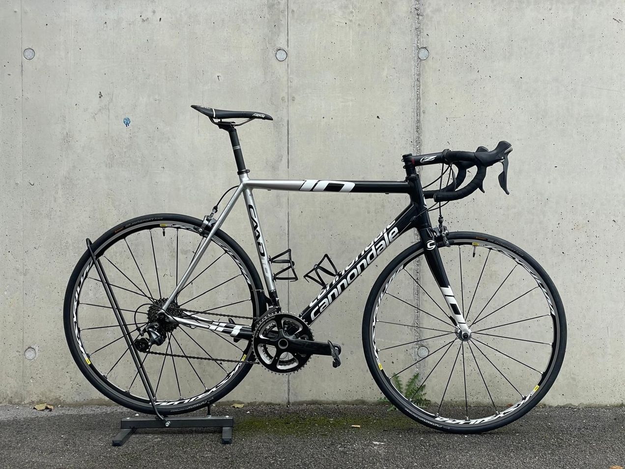 Cannondale CAAD10 ULTEGRA used in 58 cm buycycle