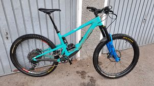 Santa Cruz - Bronson S / Carbon C / 27.5 2019, 2019