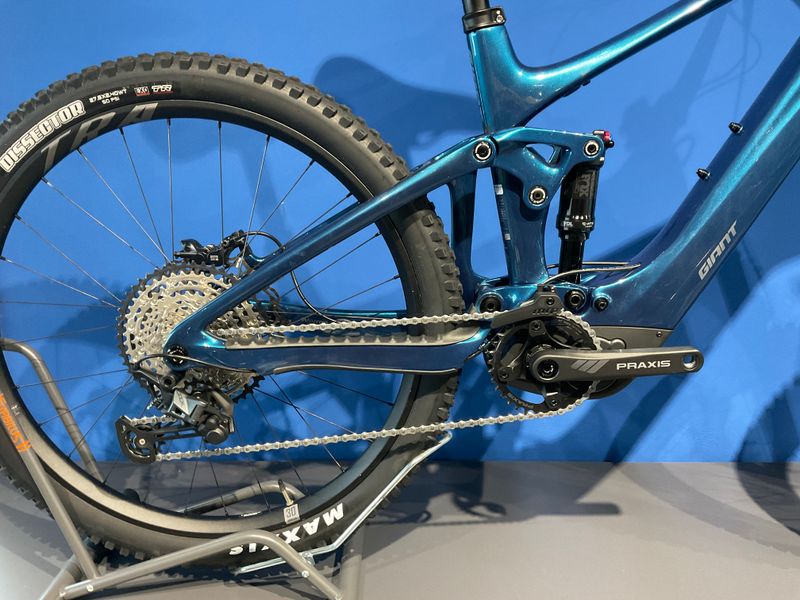 Gebrauchtes Giant Trance X Advanced E+ Elite 2 2024 2024 Mountainbike, Blau, 27.5 — Bild 2 von 4