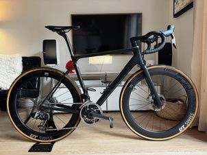 Canyon - Ultimate CF SLX Disc 9.0 ETAP 2020, 2020