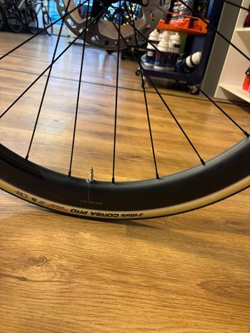 Używany Orbea ORCA M20iLTD 2024 2024 Road & Gravel — zdjęcie 4 z 7