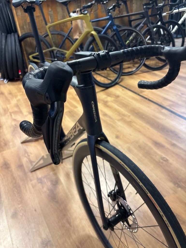 Używany Orbea ORCA M20iLTD 2024 2024 Road & Gravel — zdjęcie 3 z 7