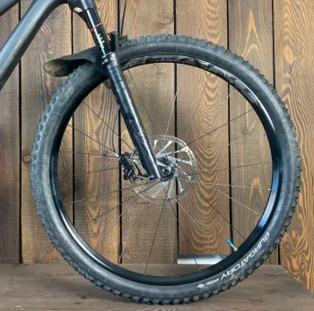 Used Specialized Camber 2017 Mountainbike — image 7 of 11