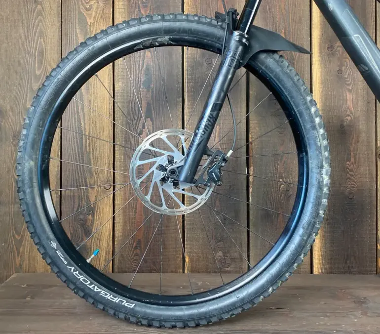 Used Specialized Camber 2017 Mountainbike — image 9 of 11