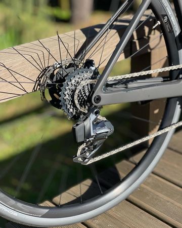 Used Scott Addict RC 20 2023 Road & Gravel, Green — image 6 of 7