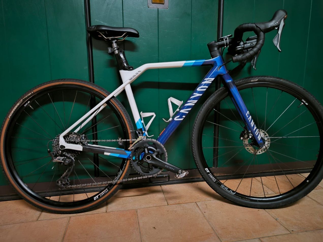 Canyon Inflite CF SL 7 used in XS | buycycle