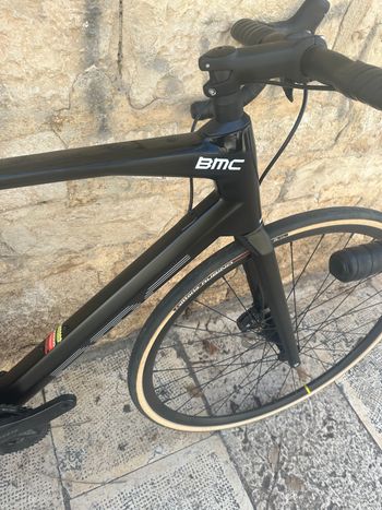 Used BMC Roadmachine FIVE 2023 2023 Road & Gravel, Black — image 8 of 11