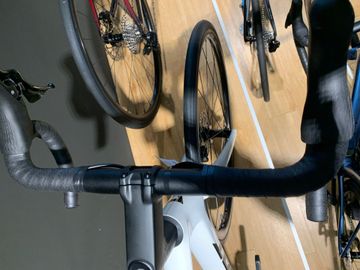 Brugt Giant TCR Advanced 2 KOM 2025 2025 Road & Gravel — billede 2 af 6