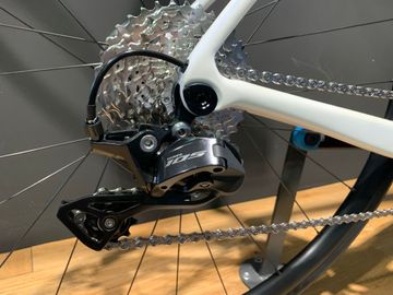 Brugt Giant TCR Advanced 2 KOM 2025 2025 Road & Gravel — billede 4 af 6