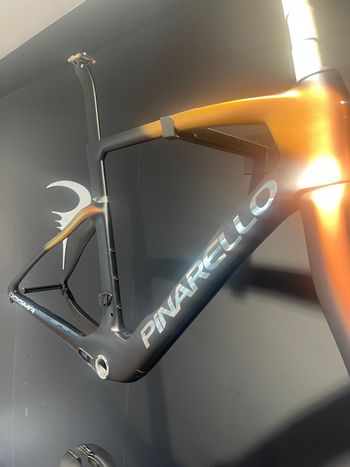 Used Pinarello DOGMA F SUPER RECORD WLS Disc 2023 Frameset 2023 Road & Gravel, Black — image 4 of 4