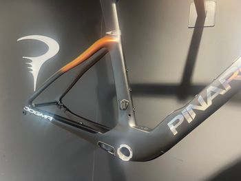 Used Pinarello DOGMA F SUPER RECORD WLS Disc 2023 Frameset 2023 Road & Gravel, Black — image 2 of 4