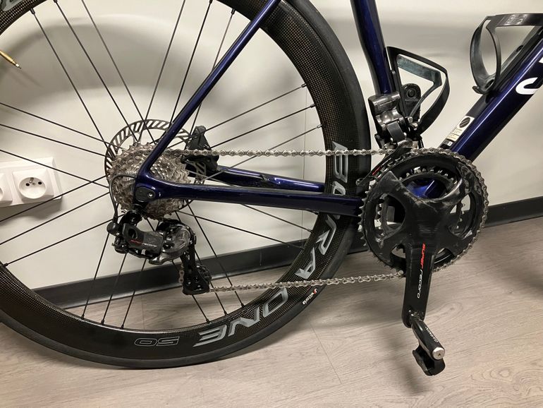 Used Canyon Ultimate CF SLX Disc 9.0 Movistar 2018 2018 Road & Gravel — image 3 of 3