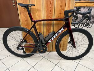 Trek - Madone SLR 7 Gen 8, 2025