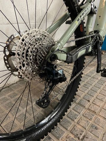 Käytetty Commencal META POWER 29 ESSENTIAL 2021 2021 Mountainbike — kuva 3 / 7