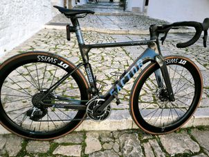 Factor - OSTRO VAM SRAM Red AXS 2022, 2022