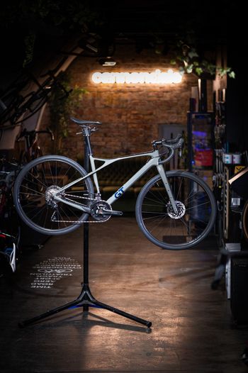 Used GT Grade Carbon Elite 2023 2023 Road & Gravel, Grigio chiaro — image 2 of 4