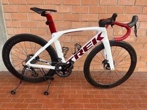 Trek - Madone SLR 6 Gen 6 2023, 2023