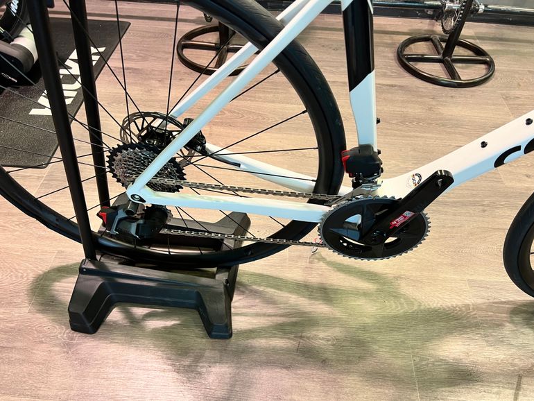 Used Colnago V3 Disc Rival AXS Bike 2024 Road & Gravel — image 3 of 3