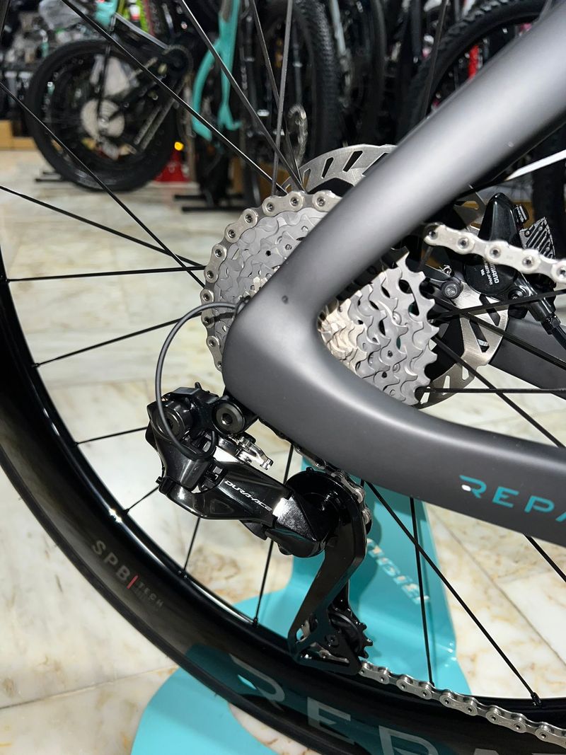 Used Bianchi Oltre RC Durace Di2 2025 Road & Gravel, Black — image 10 of 10