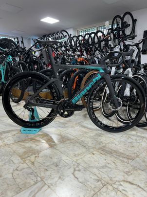 Bianchi - Oltre RC Durace Di2, 2025