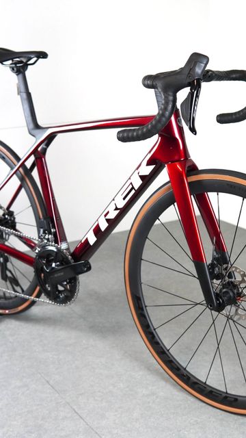 Trek MADONE SL 6 GEN 8 2025 Road & Gravel usato, Nero — immagine 5 di 5