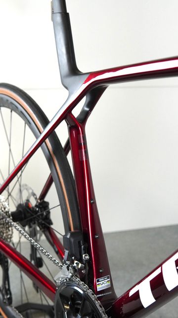 Trek MADONE SL 6 GEN 8 2025 Road & Gravel usato, Nero — immagine 4 di 5