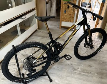Used Mondraker 20th Edition Unlimited 2024 Mountainbike, Black — image 8 of 16