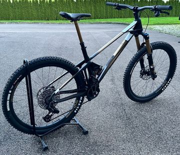 Used Mondraker 20th Edition Unlimited 2024 Mountainbike, Black — image 2 of 16