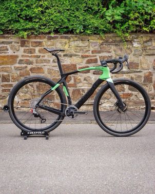 Pinarello - GREVIL F7 - SRAM RIVAL ETAP AXS 2023, 2023