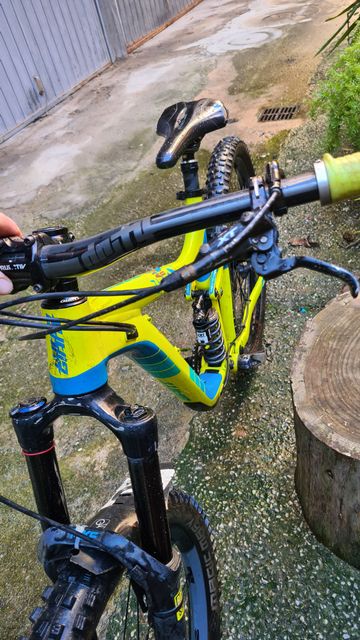 Used Giant Reign 27.5 2 2016 2016 Mountainbike, Blue, 27.5 — image 11 of 15