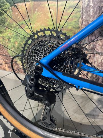 Used Specialized Chisel Comp 2020 2020 Mountainbike, Blue, 29 — image 2 of 8