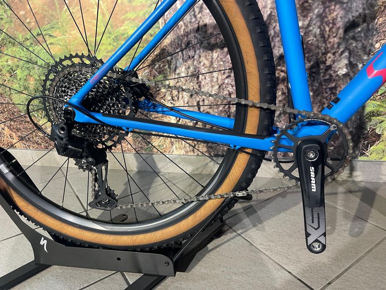 Used Specialized Chisel Comp 2020 2020 Mountainbike, Blue, 29 — image 4 of 8