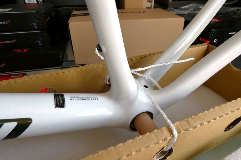 Used Specialized Tarmac SL7 Frameset 2022 2022 Road & Gravel, White — image 9 of 33