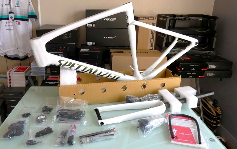 Used Specialized Tarmac SL7 Frameset 2022 2022 Road & Gravel, White — image 1 of 33