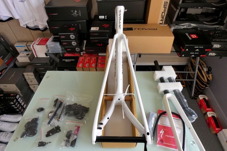 Used Specialized Tarmac SL7 Frameset 2022 2022 Road & Gravel, White — image 27 of 33