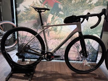 Použité Lapierre Crosshill CF 6.0 2025 Road & Gravel — obrázek 1 z 6
