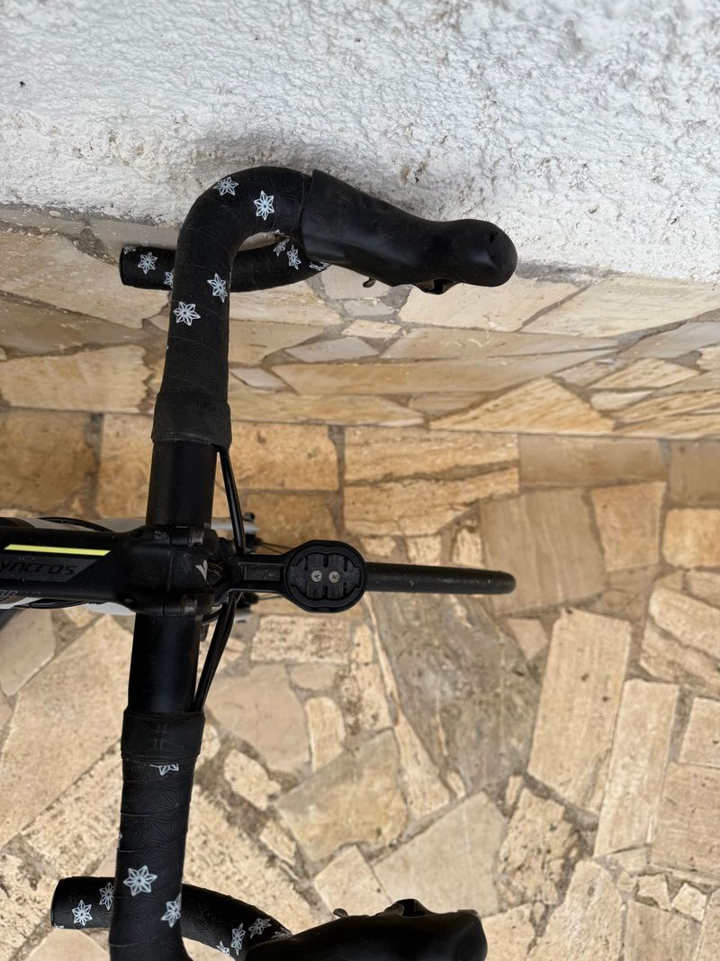 Used Scott Addict 10 2017 2017 Road & Gravel, Light Gray — image 4 of 5
