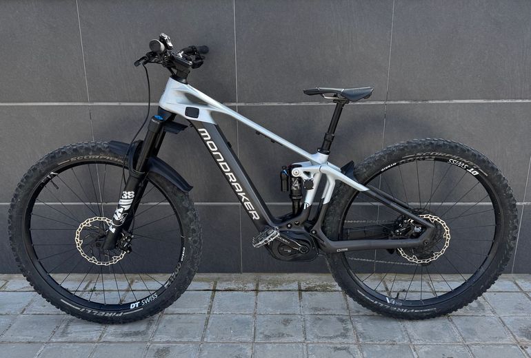 Mondraker Crafty SRAM GX Eagle AXS 2022 Mountainbike de segunda mano, Gris claro — imagen 2 de 8