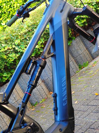 Used Canyon Torque:ON 7 2022 2022 Mountainbike, Schwarz, 27.5 — image 3 of 5