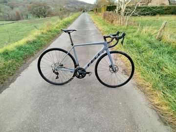 Used Felt FR Advanced 105 2022 2022 Road & Gravel, Black — image 1 of 5