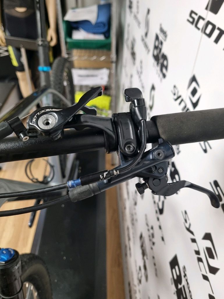 Used Scott Scale 920 2022 2022 Mountainbike, Light Gray, 29 — image 5 of 11