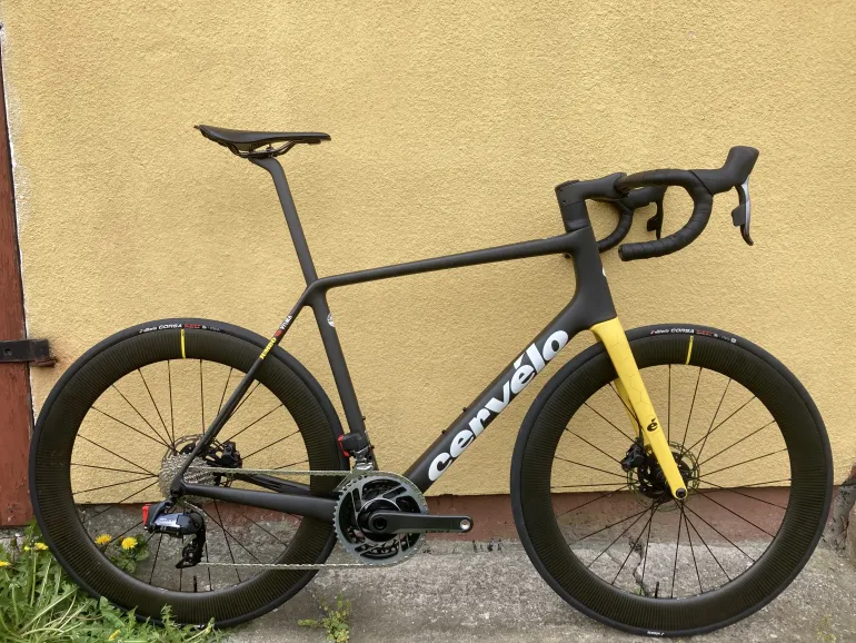 Used Cervélo R5 Disc AXS Jumbo Visma 2022 Road & Gravel, Black — image 1 of 14