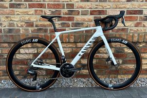 Canyon - Ultimate CF SLX 8 Disc eTap 2022, 2022