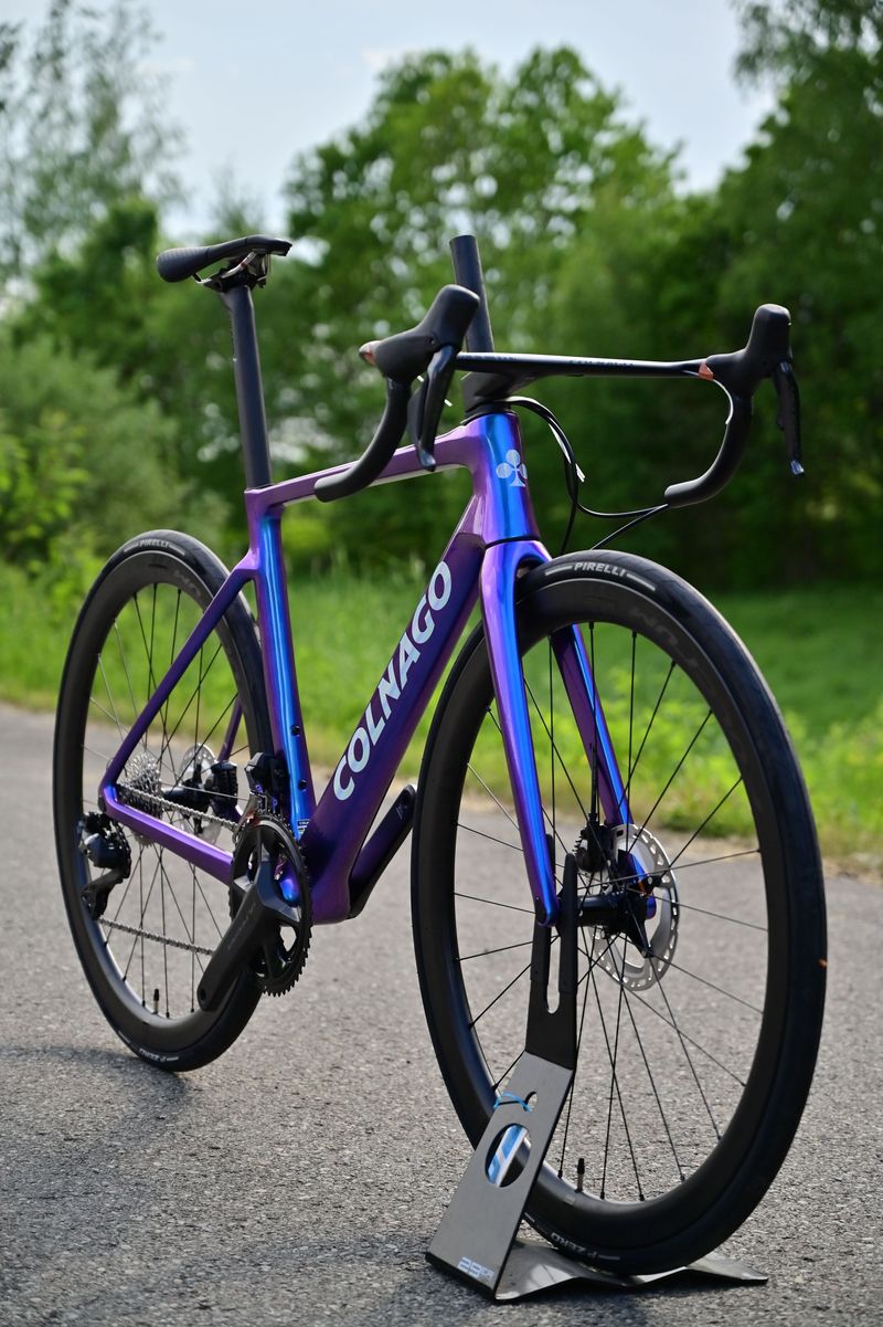 Used Colnago V4Rs Ultegra Di2 8100| Fulcrum Wind 42 2024 Road & Gravel