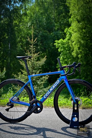 Used Colnago V4Rs Ultegra Di2 8100| Fulcrum Wind 42 2024 Road & Gravel, Blue — image 5 of 8