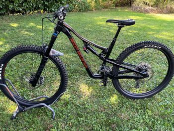 Used Rocky Mountain Altitude Alloy 50 2021 2021 Mountainbike, Black, 27.5, 29 — image 1 of 8